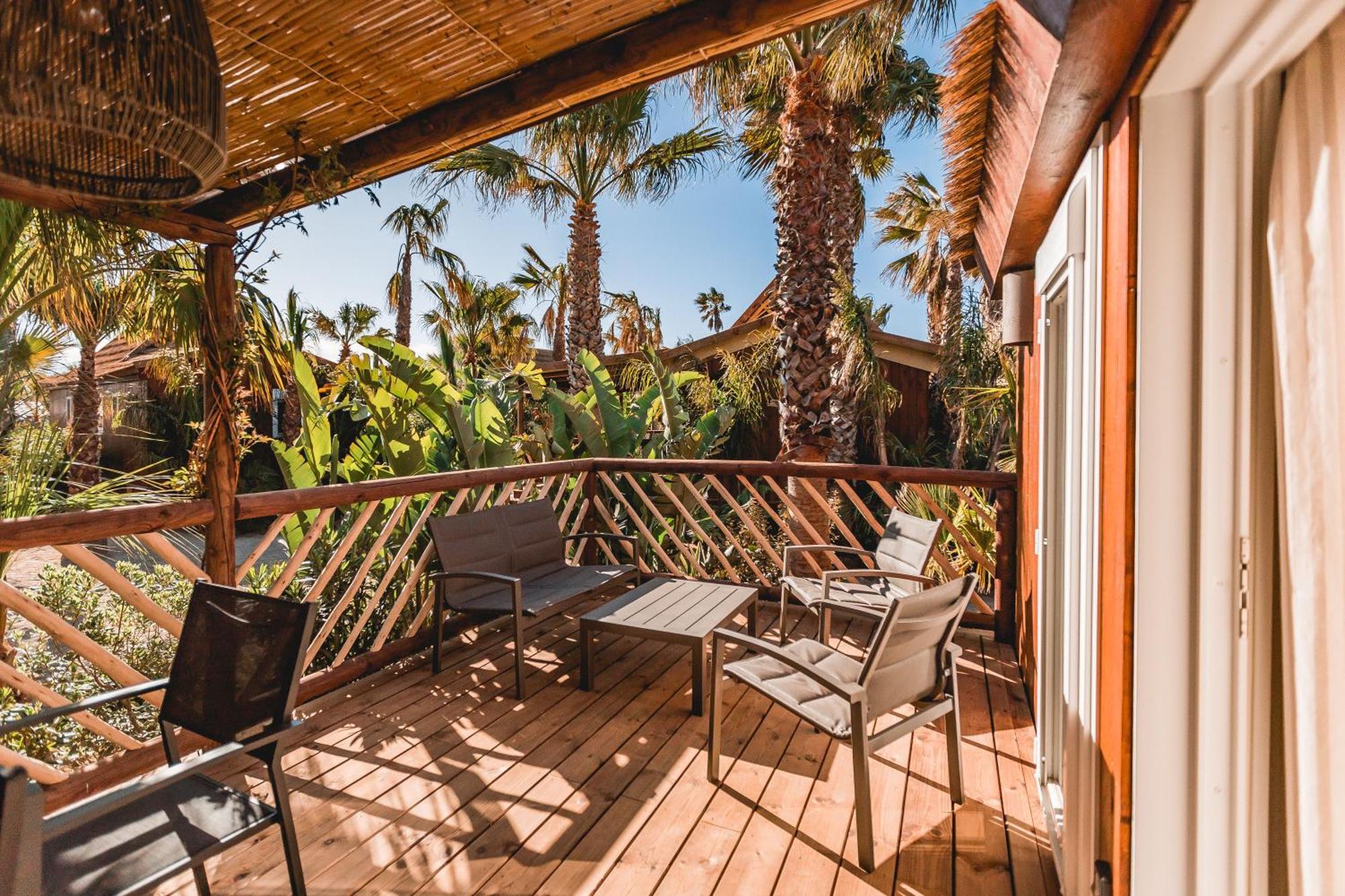 Toison D'Or Hotel Ramatuelle Eksteriør billede A balcony in a hotel